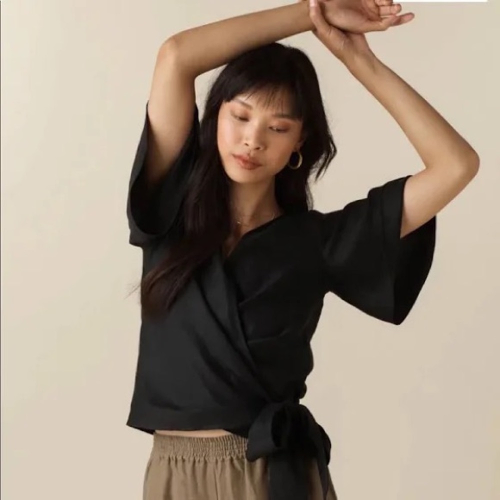 Vetta Convertible Wrap Blouse